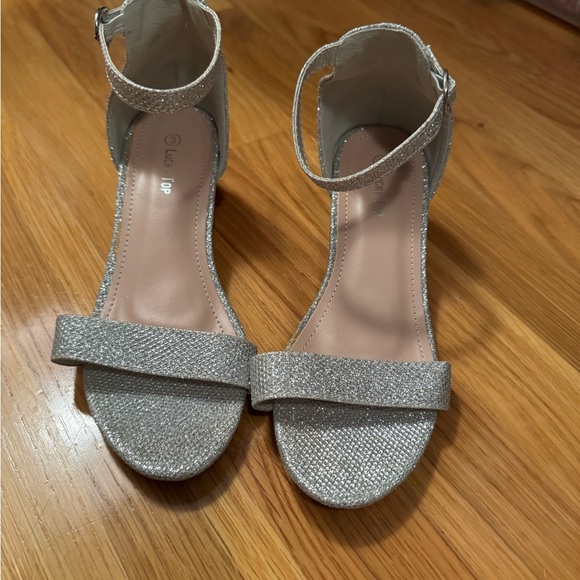 Sparkly girls sandals size 3 - Picture 1 of 5